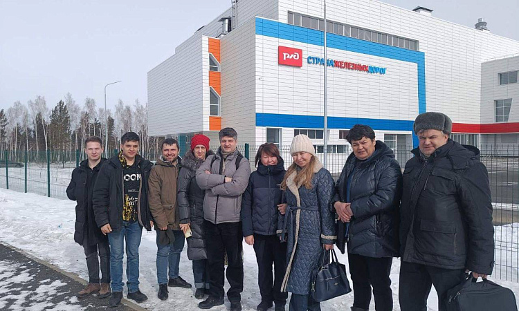 Профориентационная поездка заведующего отделением строительства и компьютерных технологий Ю. И. Разуваевой в г. Тулун