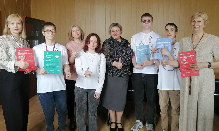 Встреча директора со студентами - участниками Регионального чемпионата "Абилимпикс" Встреча директора со студентами - участниками Регионального чемпионата "Абилимпикс"