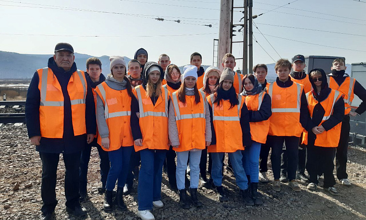 Выездное занятие на ШЧ-2 провели для студентов ЧТЖТ