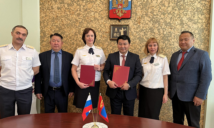 Подписано соглашение о сотрудничестве между Политехническим колледжем при Монголо-Российском акционерном обществе «Улан-Баторская железная дорога» и Улан-Удэнским колледжем железнодорожного транспорта - филиалом ФГБОУ ИрГУПС