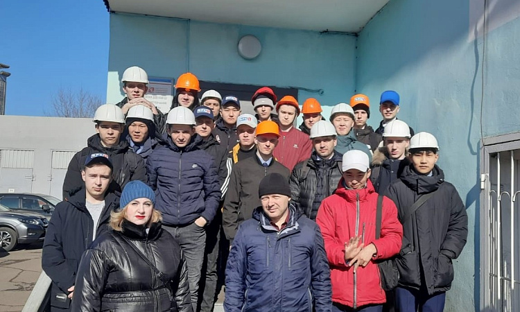 Студенты УУКЖТ ИрГУПС с производственной экскурсией в ВРК-1