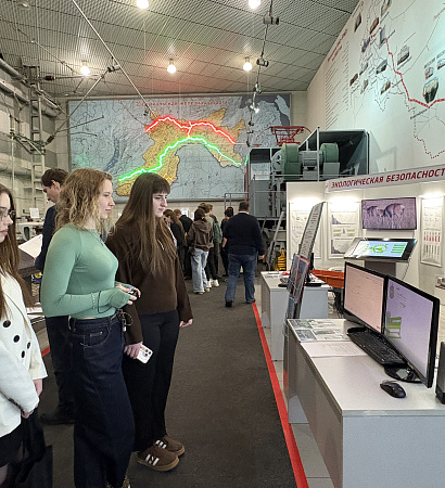 От теории к реальным технологиям: студенты ЗабИЖТ оценили инновации Забайкальской магистрали