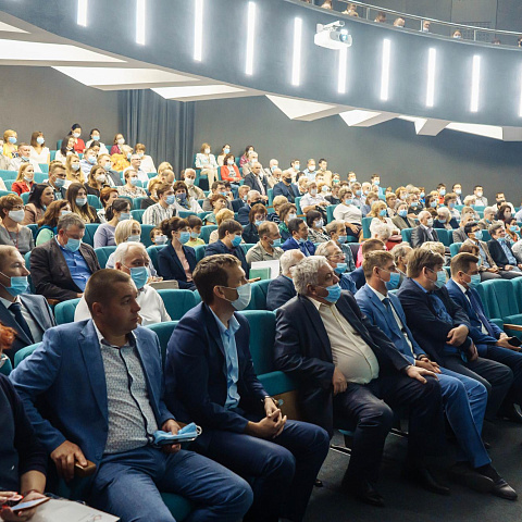 Собрание трудового коллектива ИрГУПС состоялось в преддверии начала нового учебного года