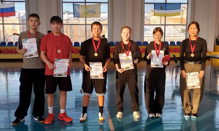 В УУКЖТ ИрГУПС прошли соревнования по настольному теннису среди студентов 1- 4 курсов