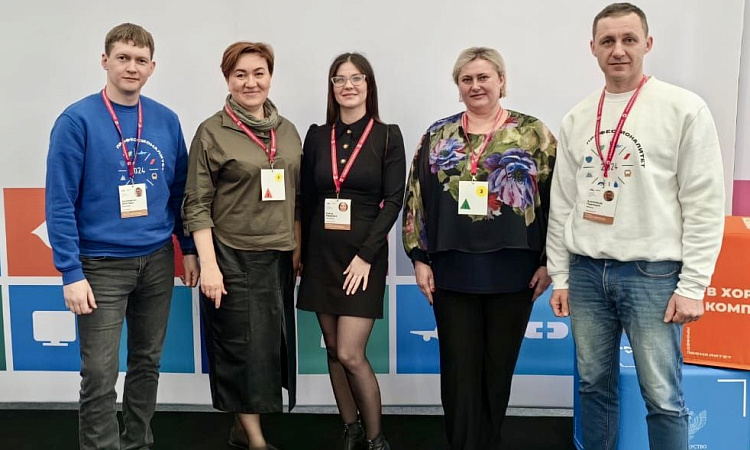 С 11 по 13 апреля в Мастерской управления «Сенеж» проходит Подготовка управленческих команд образовательно-производственных кластеров Федерального проекта «Профессионалитет»