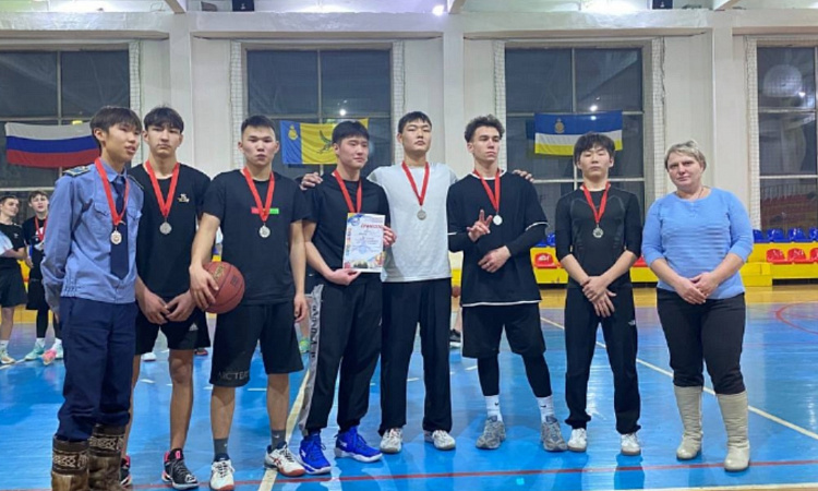 В УУКЖТ ИрГУПС завершились соревнования по баскетболу