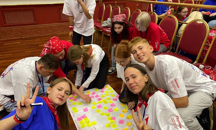 Студентка УУКЖТ ИрГУПС участвует в масштабном интенсиве «Движение Первых»