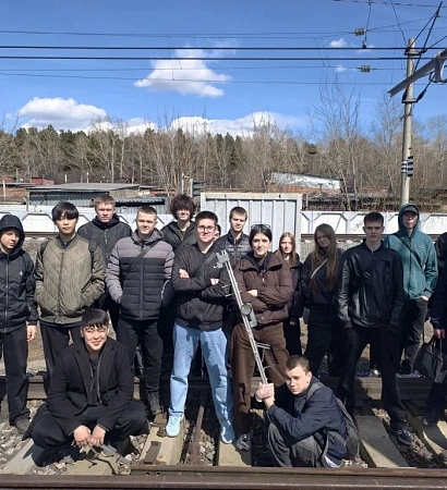 🔹  Школьники и родители, посетившие колледж в рамках Единого дня открытых дверей, ФП "Профессионалитет" 