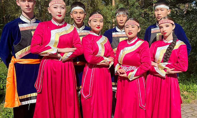 Фестиваль «Мост дружбы от Памира до Байкала: территория мира и согласия»