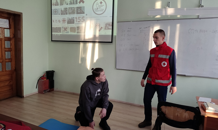 Классный час по оказанию первой помощи