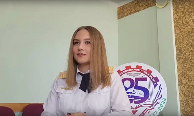 «ПОЩУПАТЬ РУКАМИ ПРОФЕССИЮ»: ЧЕМ ПРИВЛЕКАЕТ «ПРОФЕССИОНАЛИТЕТ» СТУДЕНТОВ В БУРЯТИИ