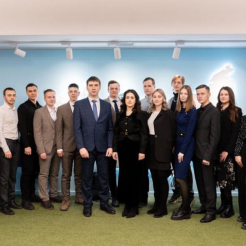 Студенты и аспиранты ИрГУПС получили именные стипендии губернатора