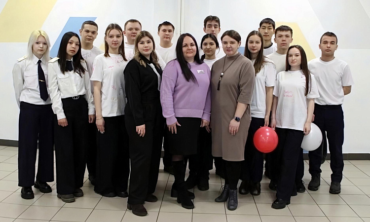 Последний звонок для специальности Электроснабжение в УУКЖТ ИрГУПС