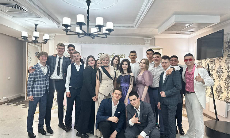 В лицее ЗабИЖТ состоялось вручение аттестатов