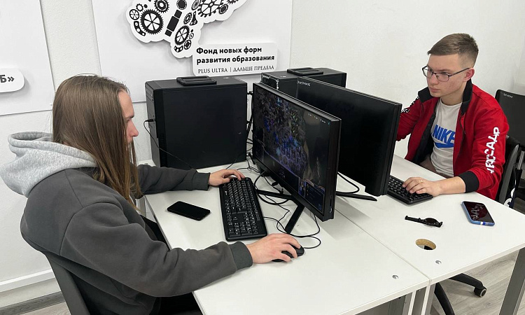 Сборная ЗабИЖТ одержала победу в киберспортивном турнире