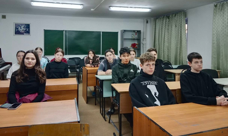 О тематических кинопоказах к памятной дате День космонавтики