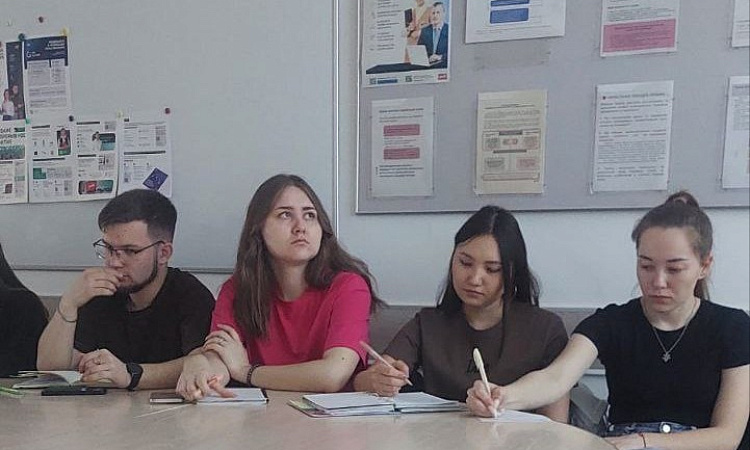 Выездное занятие прошло в Центре фирменного транспортного обслуживания Выездное занятие прошло в Центре фирменного транспортного обслуживания