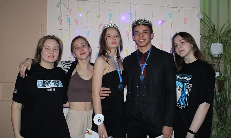 В общежитии ЗабИЖТ выбрали «короля» и «королеву»