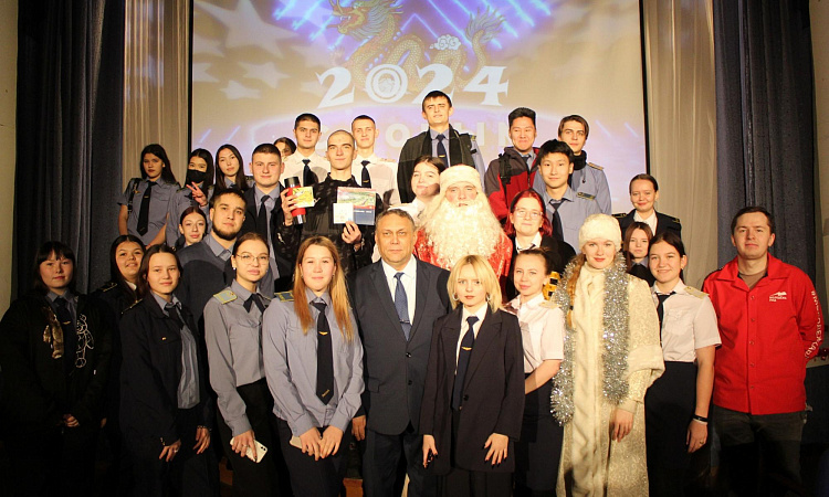 Мероприятие студенческого самоуправления УУКЖТ ИрГУПС "Новогоднее эхо".
