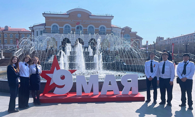 Студенты УУКЖТ ИрГУПС посетили спектакль, посвящённый Великой Победе