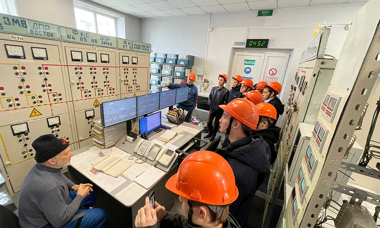 Выездное занятие  у студентов ЧТЖТ прошло на ЭЧ-1