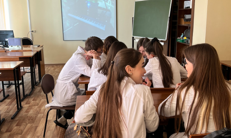 В МК ЖТ ИрГУПС прошло занятие «Россия креативная: узнаю творческие профессии»