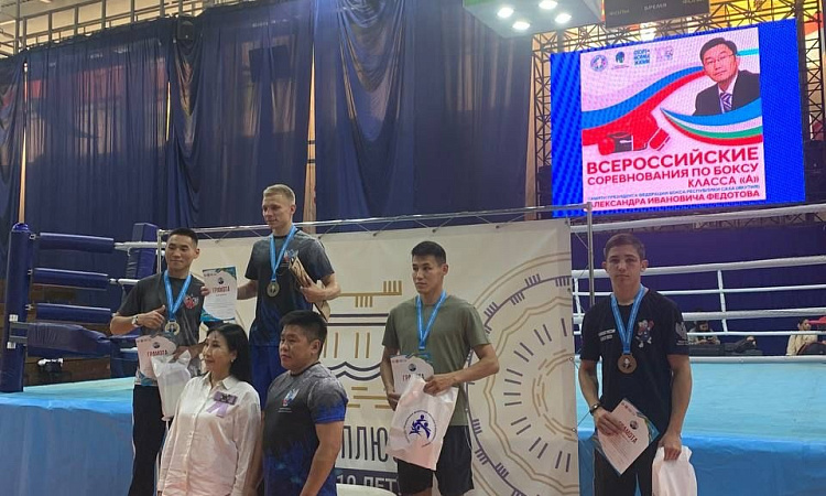 Студент ЗабИЖТ стал бронзовым призером соревнований по боксу