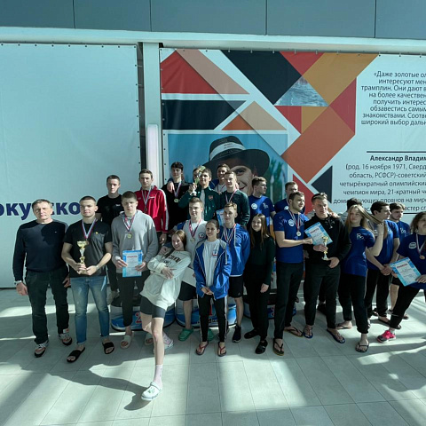 Команда ИрГУПС заняла II место в областном турнире по плаванию