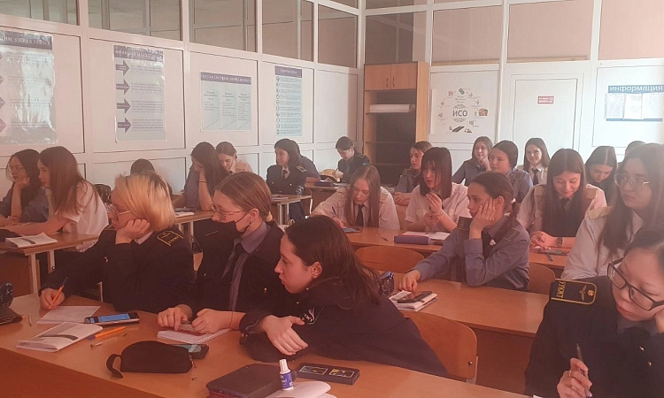 Кинопоказы проекта Знание.Кино для студентов УУКЖТ ИрГУПС