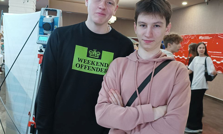 "Движение Первых" провело мероприятие "Фестиваль профессий" для учащихся 8-9 классов школ города Иркутска