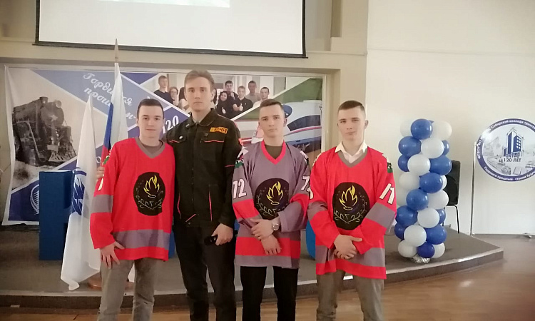 Встреча со студентами, участвовавшими в тренеровке с Вячеславом Фетисовым