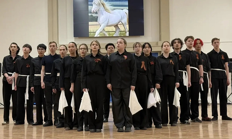 🎤 Фестиваль «Альбом Патриота» в нашем колледже! 🇷🇺