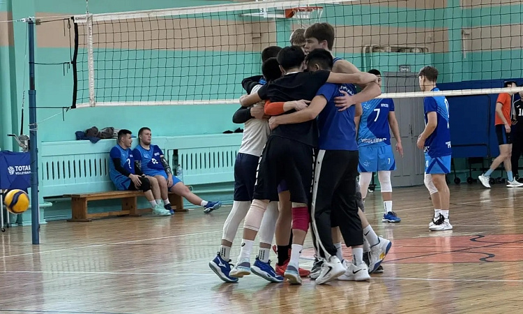 🏐 Соревнования по волейболу среди студентов профессиональных образовательных организаций Байкало-Иркутской территории подошли к концу! 